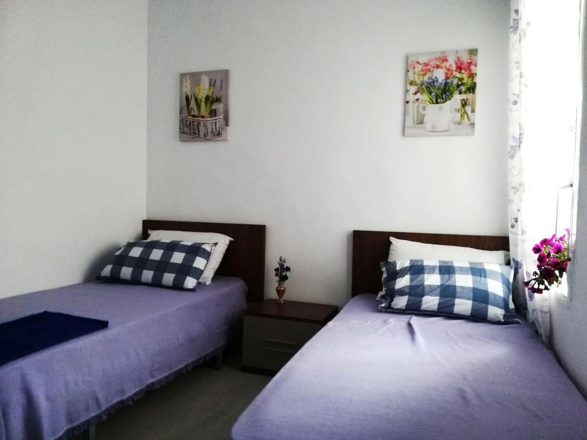 3 Bedroom 150 M From The Beach Torrevieja Bagian luar foto