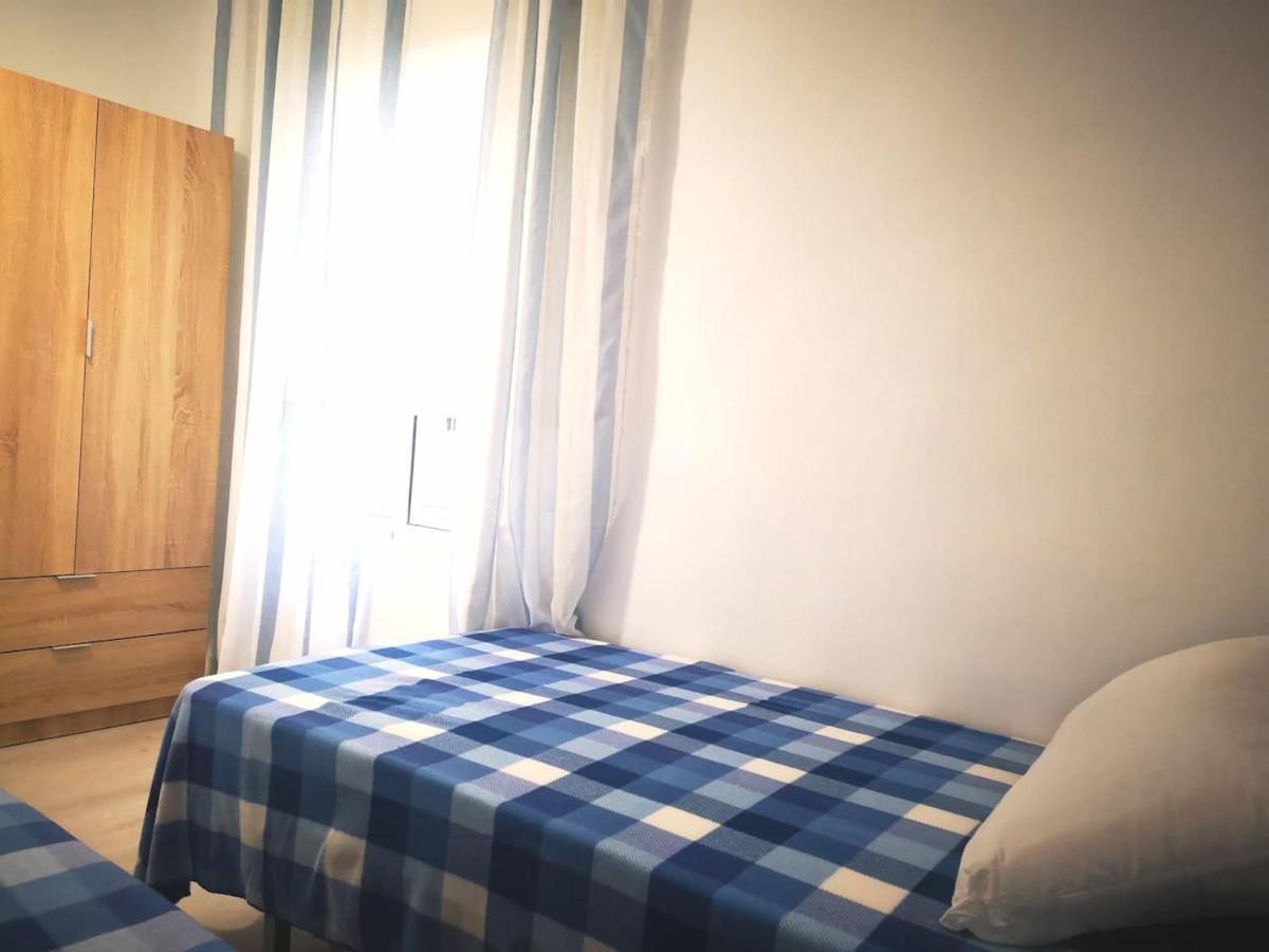 3 Bedroom 150 M From The Beach Torrevieja Bagian luar foto